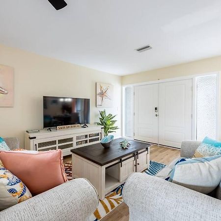 Englewood, Manasota Keys - 2 Bedroom Luxury Villa, Pool, Game Room, 6 Min To Beaches Next To Canal Buitenkant foto