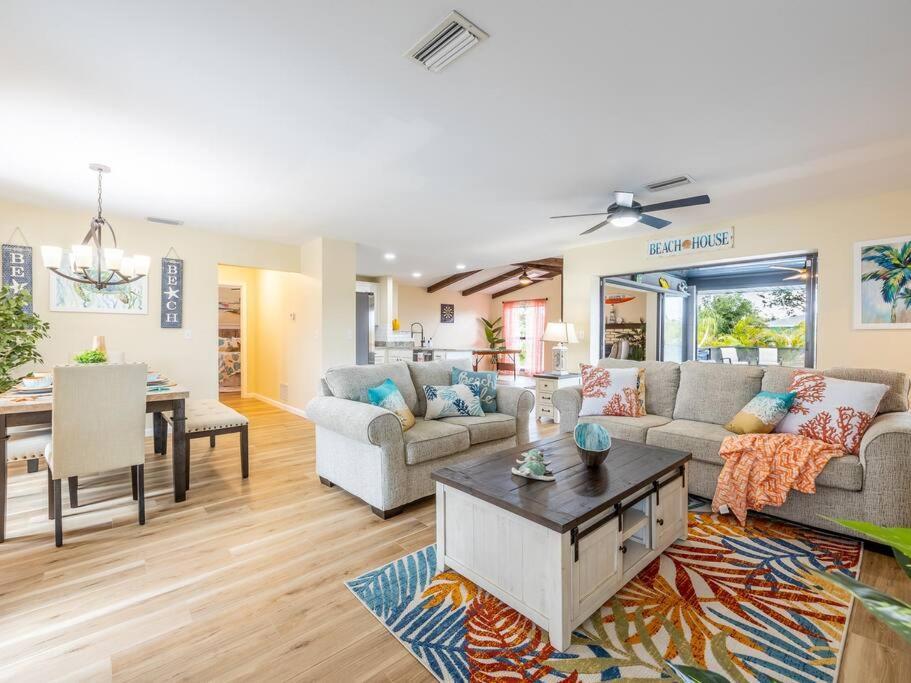 Englewood, Manasota Keys - 2 Bedroom Luxury Villa, Pool, Game Room, 6 Min To Beaches Next To Canal Buitenkant foto