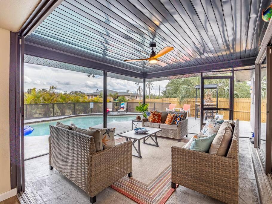 Englewood, Manasota Keys - 2 Bedroom Luxury Villa, Pool, Game Room, 6 Min To Beaches Next To Canal Buitenkant foto